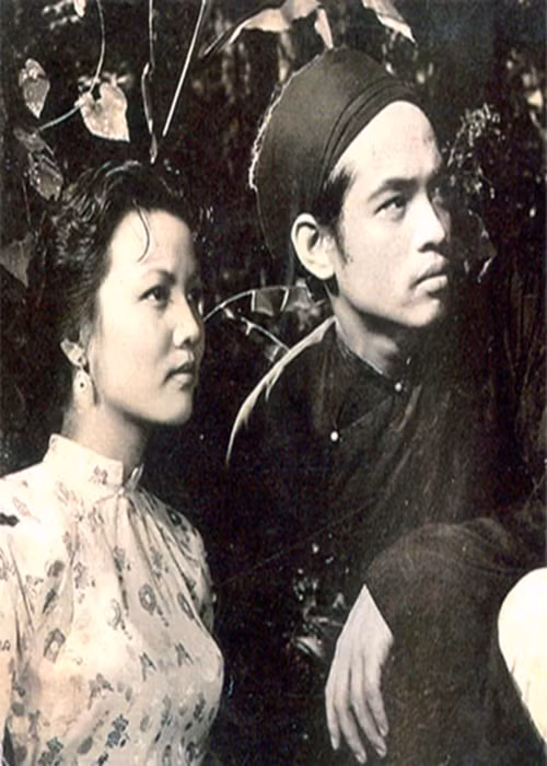 Bà khẳng định tài năng diễn xuất qua loạt phim như: "Mưa rừng", "Chuyện năm Dần", "Người tình không chân dung", "Bão tình", "Chiếc bóng bên đường", "Từ Sài Gòn đến Điện Biên Phủ". Ảnh: VOV