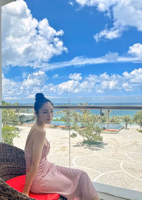 Dương Cẩm Lynh đã cân bằng được cuộc sống sau biến cố bị bố của con trai thứ hai phản bội.