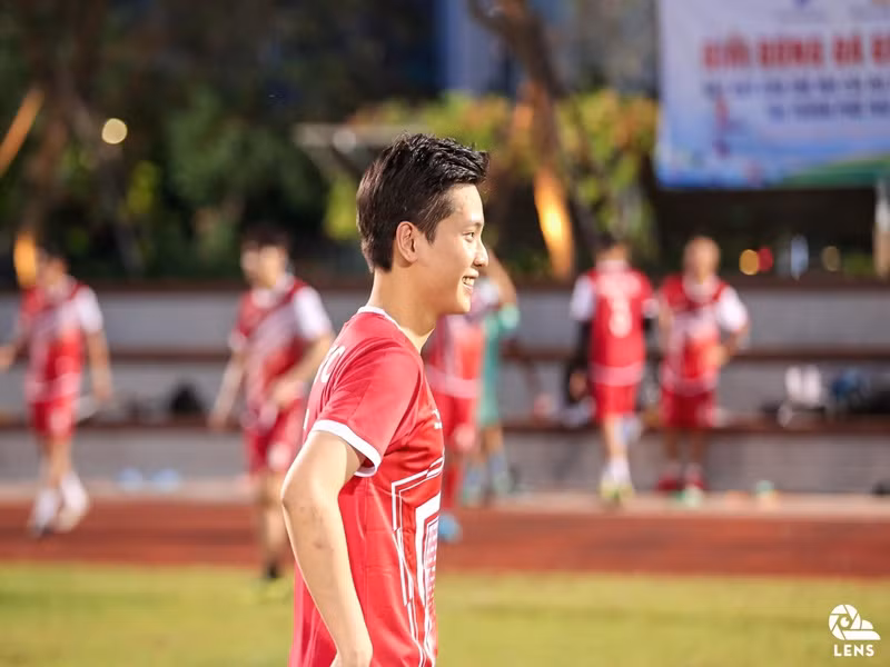 Giọng ca "Bông hoa đẹp nhất" yêu thích và chăm tập thể thao. Ảnh: FBNV