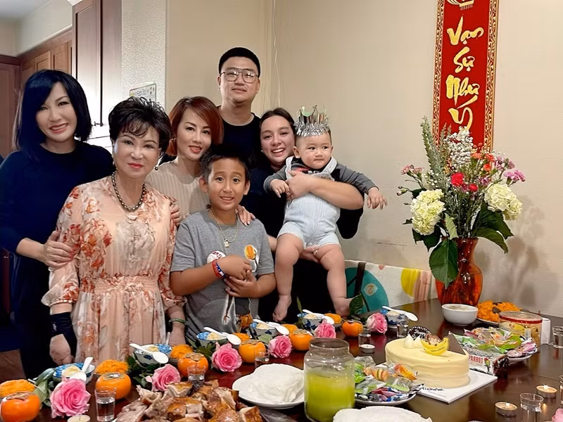 Sự ra đi của Phi Nhung là mất mát lớn đối với Wendy - con ruột của nữ ca sĩ. Sau 1 năm mẹ qua đời, Wendy đã ổn định được cuộc sống bên tổ ấm nhỏ. Ảnh: FBNV