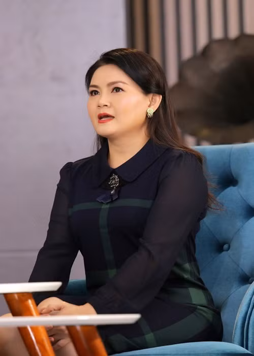 Kim Tử Long có mối quan hệ tốt đẹp với hai vợ cũ. Ngoài ra, hai người cũ của nam nghệ sĩ cũng thân thiết với Trinh Trinh. Ảnh: Tiền Phong