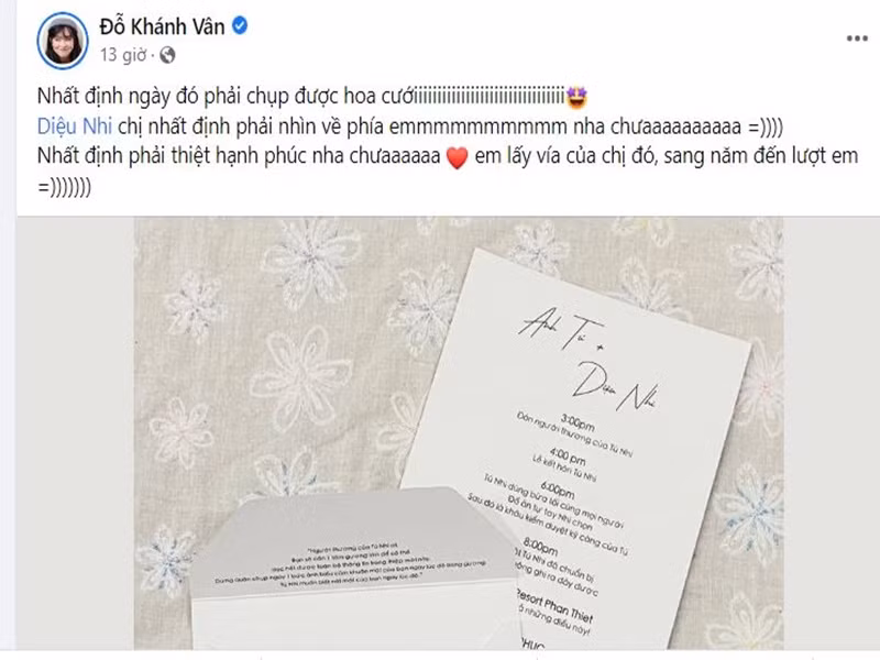 Khánh Vân “Mắt biếc” muốn bắt được hoa cưới của Diệu Nhi để “xin vía”. “Nhất định ngày đó phải chụp được hoa cưới. Chị nhất định phải nhìn về phía em nha. Nhất định phải thật hạnh phúc nha. Em lấy vía của chị đó, sang năm đến lượt em”, Khánh Vân bày tỏ.