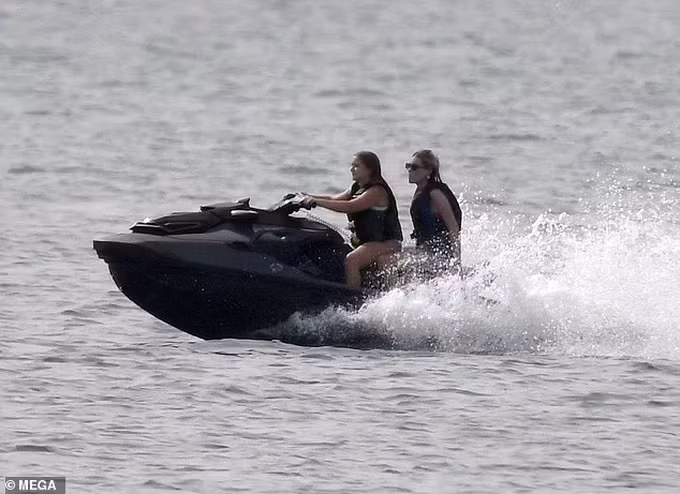 Vi chieu con, David Beckham lap lai cung mot loi sai nguy hiem