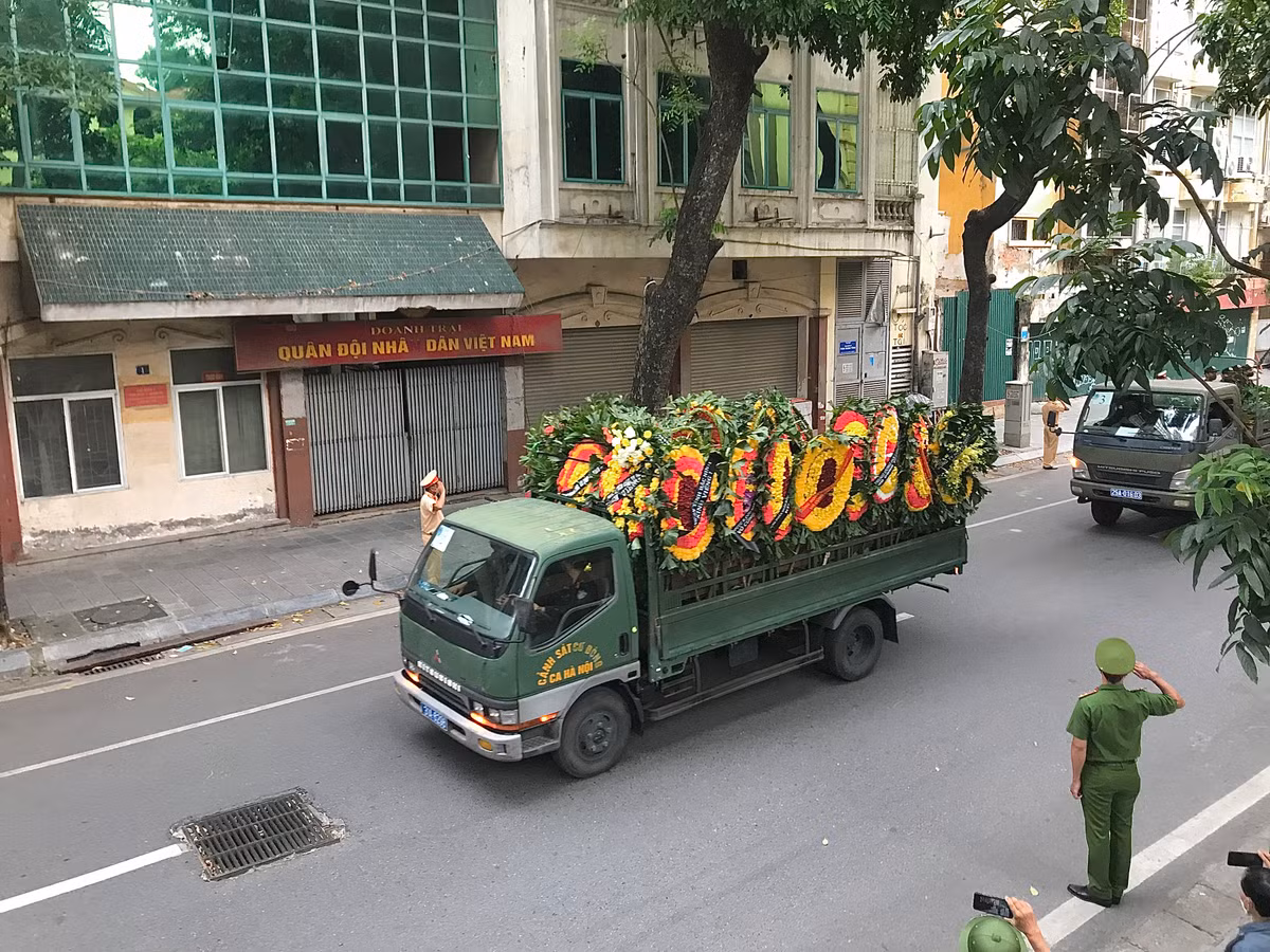 Trong các ngày 6/8, 7/8 và 9/8, tro cốt của 3 liệt sĩ sẽ được đưa về nơi an nghỉ cuối cùng tại Nghĩa trang Liệt sĩ TP Hà Nội (phường Tây Tựu, quận Bắc Từ Liêm, TP Hà Nội).