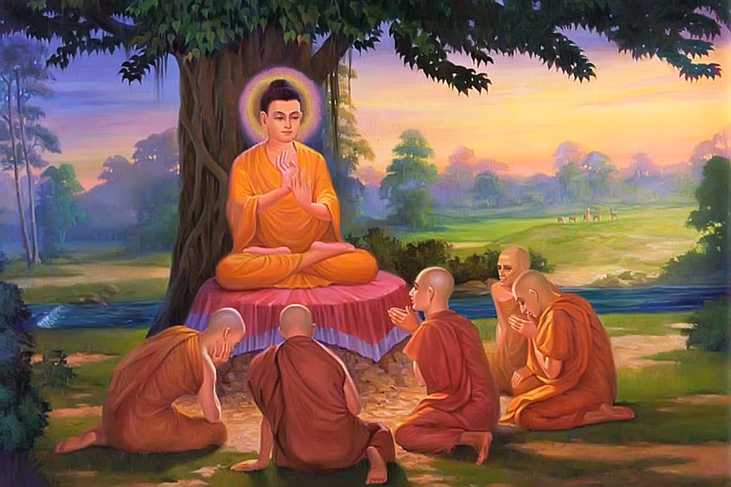 Phải đến thế kỷ đầu Công nguyên, người ta mới bắt đầu tạc tượng Phật. Hai trung tâm tạc tượng nổi tiếng là Mathura (Ấn độ) và Gandhara (Pakistan) đã tạo ra nhiều bức tượng Phật. Do không hề có tượng hay ảnh mẫu để làm theo nên các nghệ nhân đã thể hiện hình ảnh Phật theo mô tả trong sách vở về 32 tướng tốt của Ngài, trong đó có 2 điểm liên quan đến đầu tóc: Nhục kế nổi cao và tóc xoăn cuộn theo chiều bên phải.