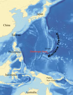 Nhưng vào năm 2010, Cơ quan Quản lý Khí quyển và Đại dương Quốc gia Mỹ (NOAA) đã ước lượng nó sâu khoảng 10.994m bằng cách sử dụng các xung âm thanh truyền xuống đáy biển.