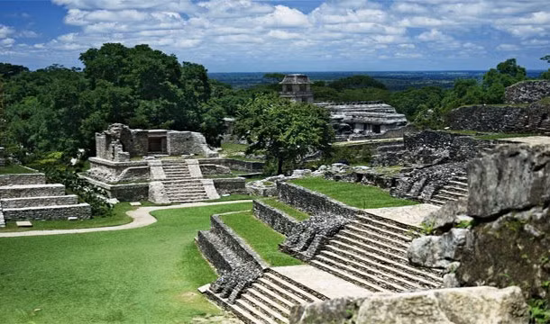 Người Maya cũng tiên tri về ngày tận thế của thế giới. Theo đó, Trái đất sẽ diệt vong vào ngày 21/12/2012. Tuy nhiên tiên đoán về ngày tận thế của người Maya đã được thực tế chứng minh là không chính xác.