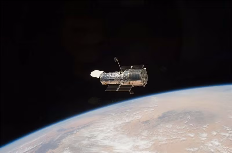 Ý tưởng này được củng cố bởi một phát hiện vào năm 2021 của New Horizons, tàu khám phá Sao Diêm Vương của NASA. Sau khi hoàn thành mục tiêu ban đầu nó đã tiếp tục bay đi xa và phát hiện một vùng sáng mờ ảo, ma quái khi nhìn vào không gian giữa các vì sao phía trước.