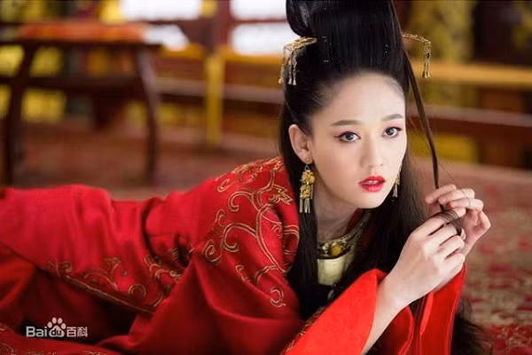 Sự thật giật mình về Đông Phương Bất Bại trong tiểu thuyết Kim Dung Su that giat minh ve Dong Phuong Bat Bai trong tieu thuyet Kim Dung