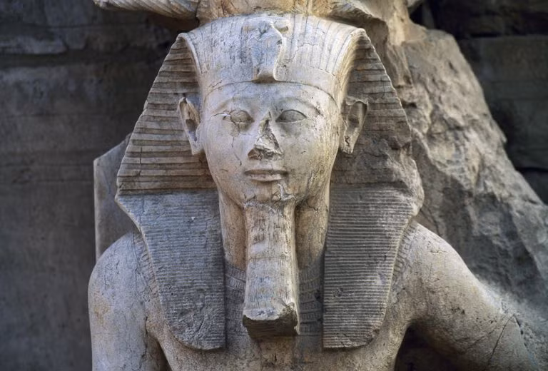 Sự kiện này còn được pharaoh Thutmose III ghi vào biên niên sử để hậu thế biết đến.