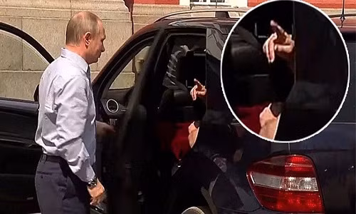 He lo bi mat “chiec hop mau do” trong xe cua Tong thong Putin
