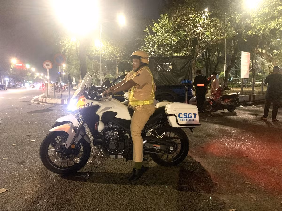 Đồng Nai: Bắt đối tượng dùng dao tấn công người trong bệnh viện - Hình 3 Dong Nai: Bat doi tuong dung dao tan cong nguoi trong benh vien-Hinh-3