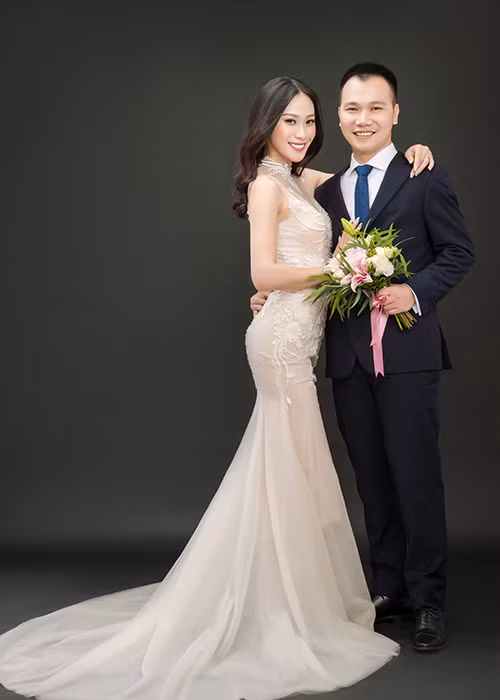 Được biết, "nửa kia" của Vân Quỳnh từng là du học sinh tại Anh, tốt nghiệp thạc sĩ tại Australia và đang trong quá trình làm nghiên cứu sinh.