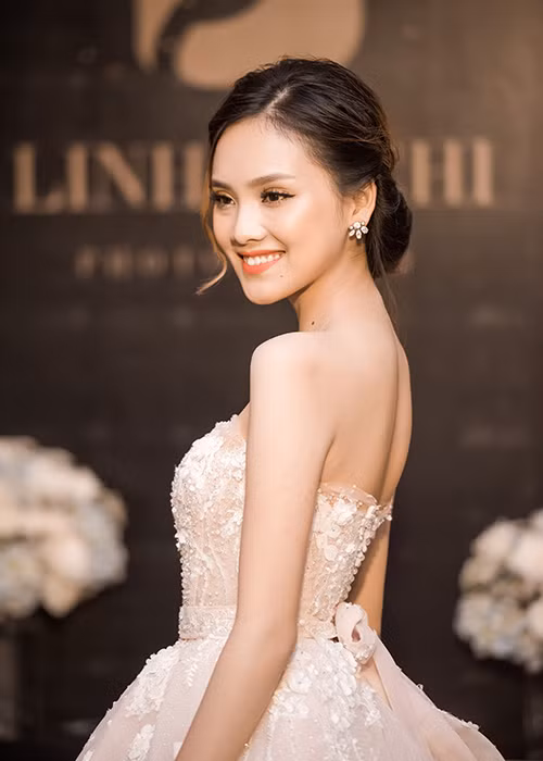Sau khi rời cuộc thi Hoa hậu Việt Nam 2016, Tố Như chuyên tâm học hành và chỉ thỉnh thoảng làm người mẫu, tham gia sự kiện giải trí.