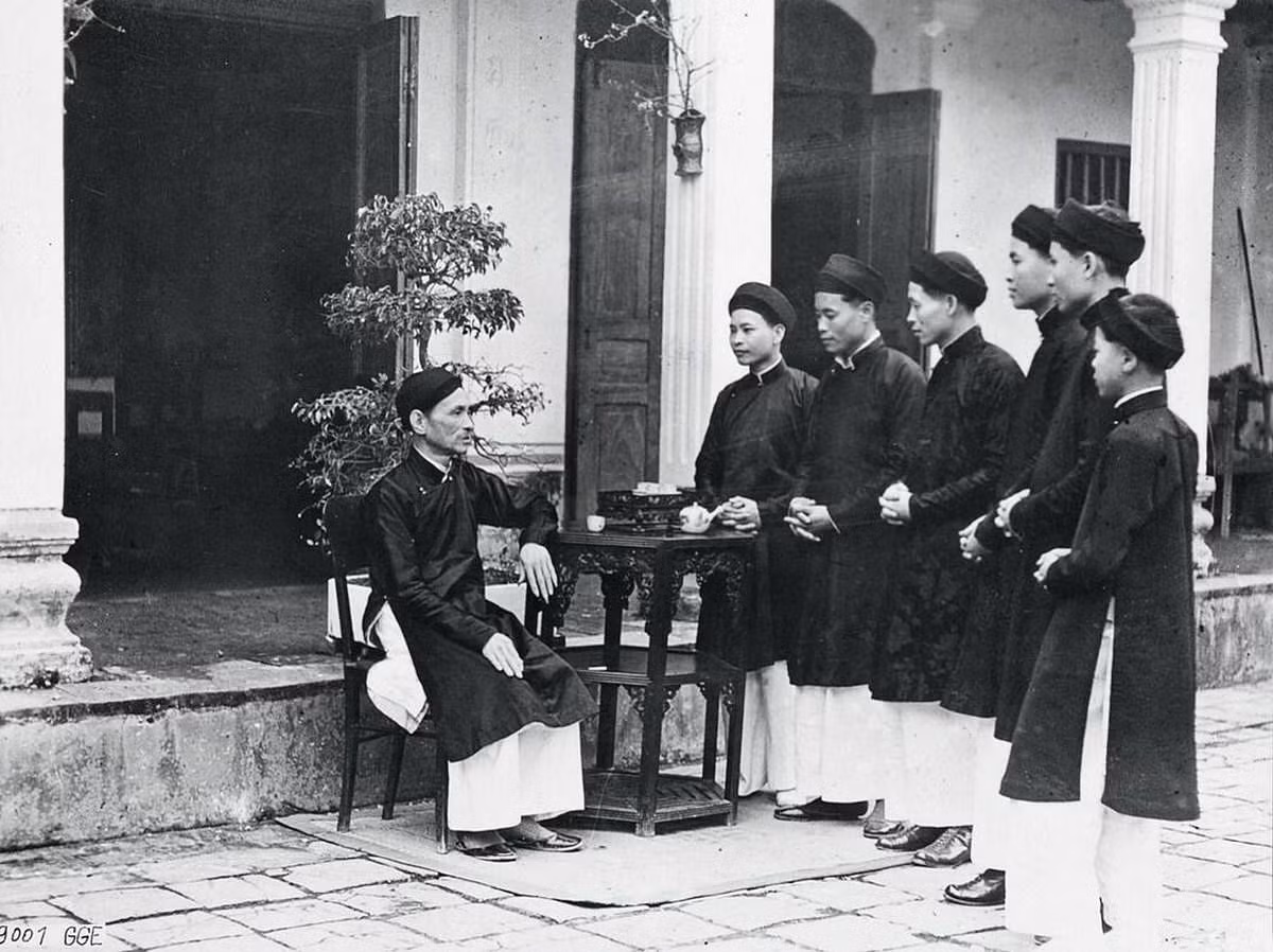 Các con chúc Tết cha.