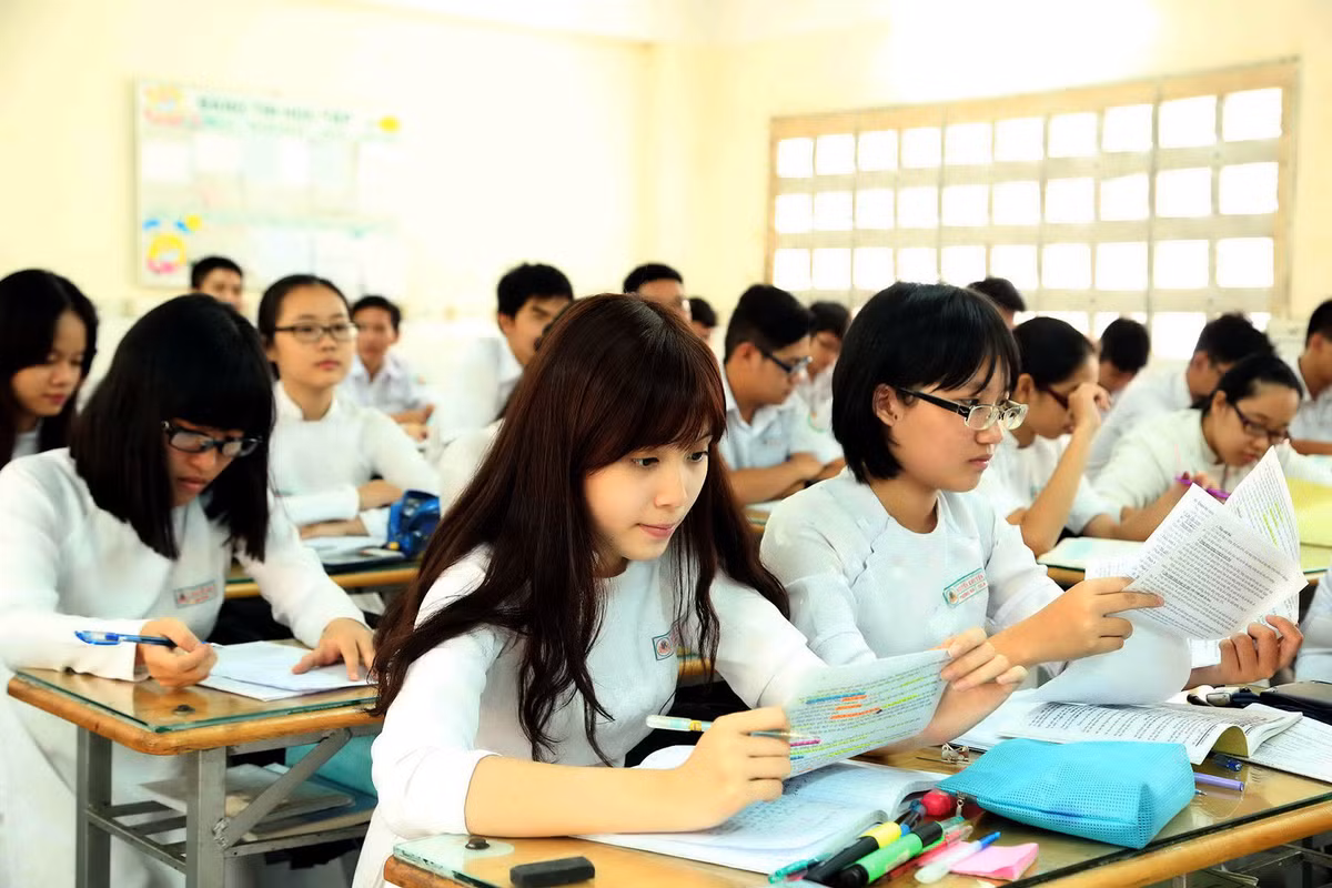 Bài học về các cuộc cải cách giáo dục ở Liên bang Nga từ năm 2001 đến năm 2017 nhấn mạnh vào tầm quan trọng của sự nhất quán trong các đường lối cải cách. Cụ thể “các cải tổ không đồng bộ, không bổ khuyết cho nhau và diễn ra theo các bước không ổn định” sẽ chẳng đi đâu về đâu.