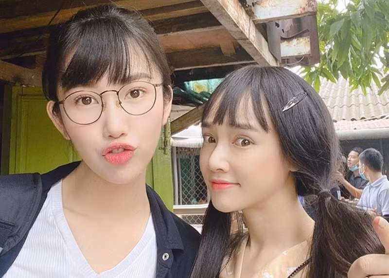 Thúy Ngân thân thiết với Nhã Phương - vợ Trường Giang. Ảnh: Dân Việt.