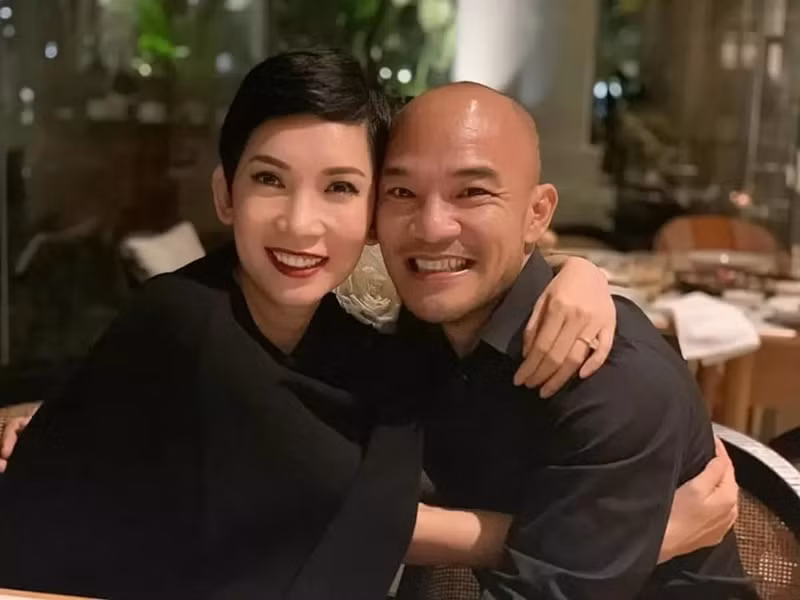 Đám cưới của Xuân Lan và đạo diễn Ngọc Lâm tổ chức vào đầu năm 2020. Rất nhiều đồng nghiệp và fan bất ngờ bởi cả hai giấu kín chuyện tình cảm cho đến tận hôn lễ.