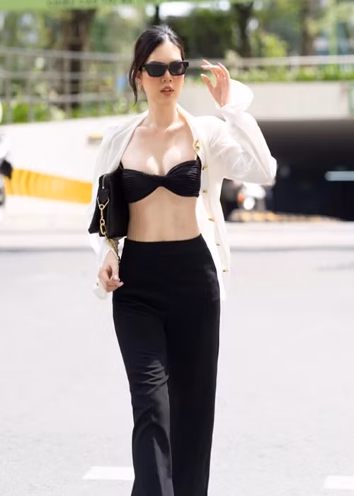 Gần đây, Ngọc Trinh rao bán một biệt thự với giá hơn 100 cây vàng.