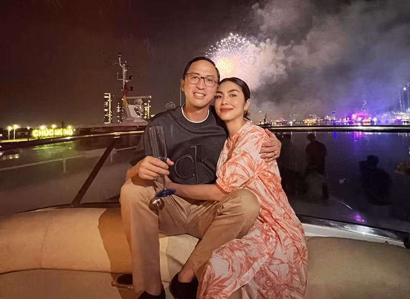 Dù không còn tham gia showbiz, Hà Tăng vẫn luôn trở thành tâm điểm chú ý.
