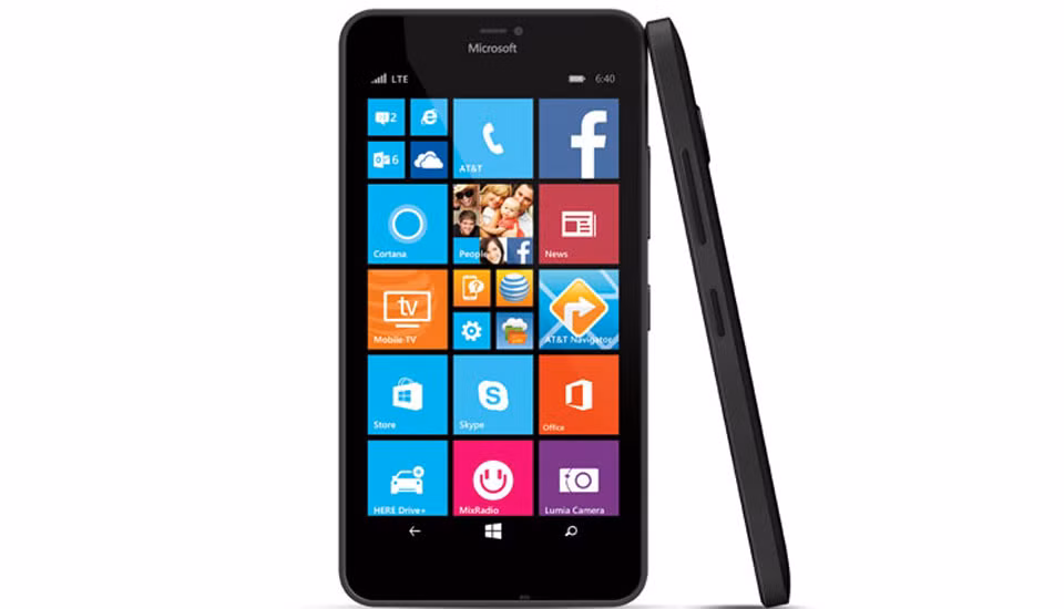 Trợ lý ảo Cortana với cách hoạt động như Siri của iPhone, thông tin đồng bộ trên nhiều thiết bị, giúp nhắc nhở trong công việc hay điều khiển bằng giọng nói. Với mức giá 2,69 triệu đồng, chiếc smartphone nhỏ gọn đa tính năng hữu ích và tiện lợi này cũng là một sự lựa chọn phù hợp.
