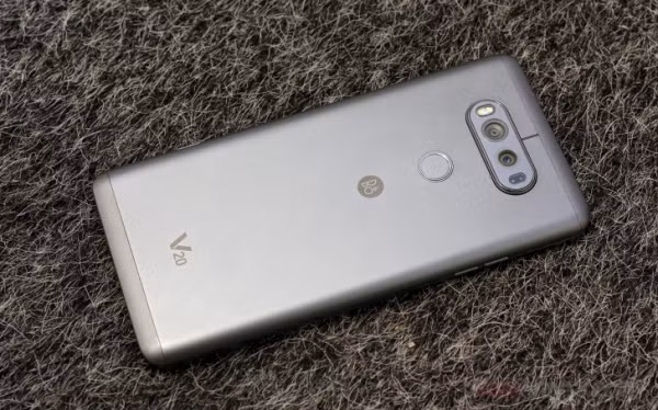 Điểm thú vị của LG V20 chính là camera, như đã biết thì Huawei P9 mới ra mắt cũng được trang bị camera kép cùng với nhiều tính năng chụp ảnh khá tốt.