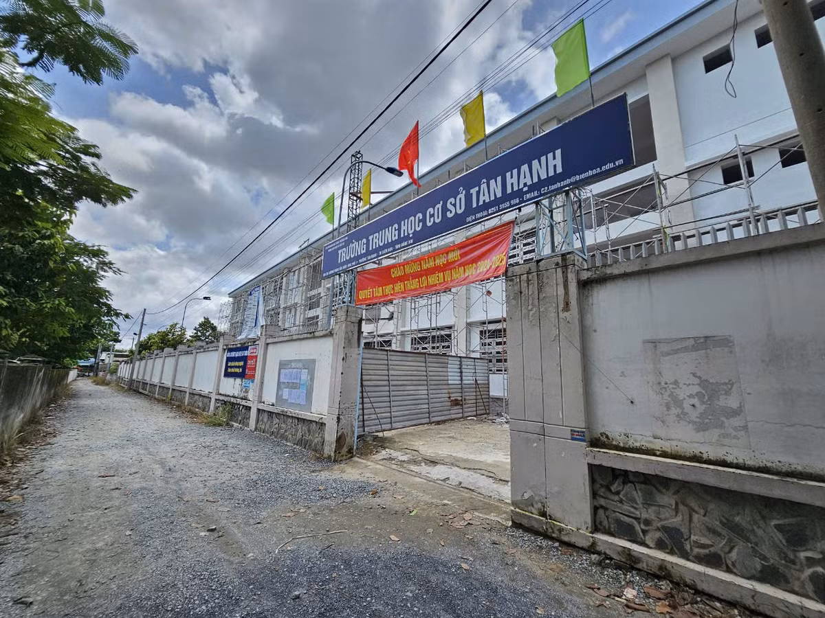 Đồng Nai: Tân Bửu Long, 14 ngày trúng 3 gói xây dựng trường học - Hình 2 Dong Nai: Tan Buu Long, 14 ngay trung 3 goi xay dung truong hoc-Hinh-2