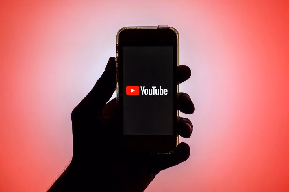 YouTube gây sốc khi cho phép kiếm tiền với cả video nói tục - Hình 2 YouTube gay soc khi cho phep kiem tien voi ca video noi tuc-Hinh-2