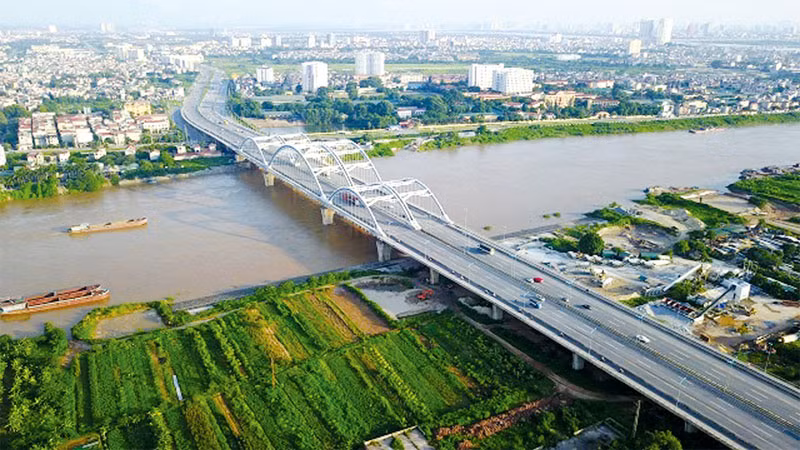 Dat Dong Anh Ha Noi tang gia nhung e am: Lo ro chieu bai cua 
