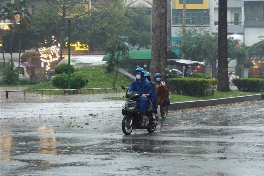 Du bao thoi tiet 5/4: Ha Noi kha nang co loc, mua da-Hinh-2