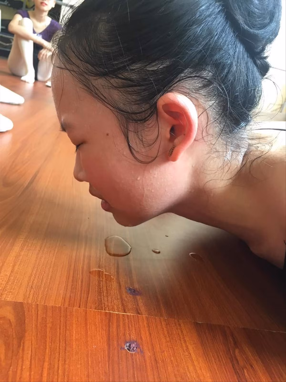 Hoc vien Hoc vien Mua Viet Nam keu cuu: Bo Giao duc go roi