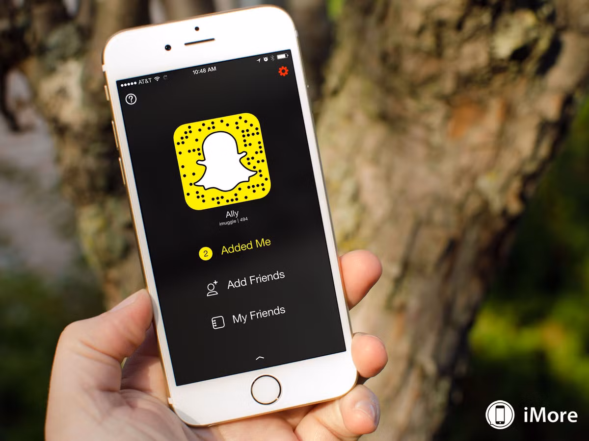 Bên cạnh đó, những hiệu ứng độc đáo không thể tìm thấy trên ứng dụng khác của Snapchat cũng ghi điểm với người dùng. Ảnh: iMore.