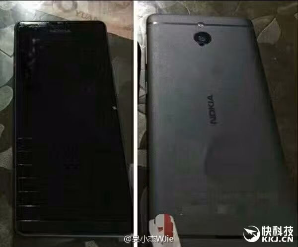 Những hình ảnh rò rỉ cho thấy Nokia P dường như sở hữu vỏ kim loại với hai phiên bản khác nhau: một sở hữu màn hình 5 inch và một màn hình 5.5 inch. Nokia P sở hữu chip Snapdragon 835, RAM 6GB và màn hình Quad HD, camera 23 MP với ống kính Zeiss. Dự kiến, Nokia P sẽ ra mắt vào quý I/2017. Ảnh: KKJ.cn