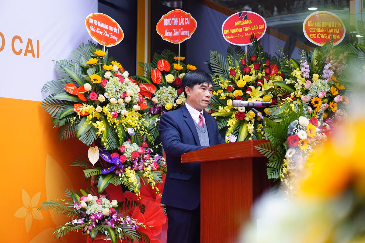 BAC A BANK khai truong chi nhanh Lao Cai - diem dung chan giau tiem nang phat trien-Hinh-2