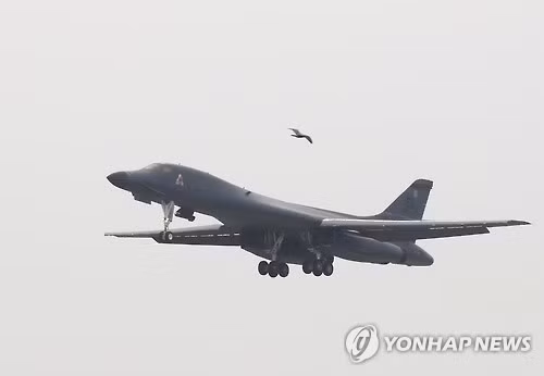 Trieu Tien thu ten lua, My dieu may bay nem bom B-1B?