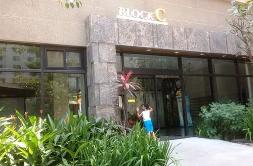 Hoa hậu Phương Nga thuê một căn hộ tại tầng 24 Block C với giá khoảng 20 triệu đồng/tháng. Ảnh: Vũ Sơn.