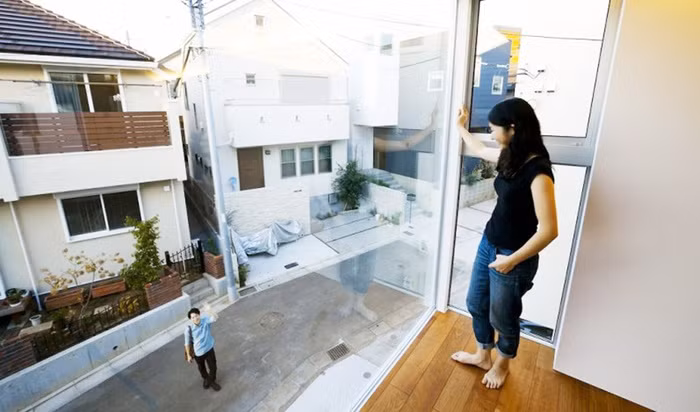 Không cầu kỳ trong thiết kế, ngôi nhà 2 tầng vẫn mang đến nét đẹp giản dị đầy tinh tế.