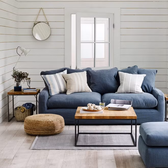 Sọc ngang mờ mờ ôm trọn cả không gian phòng khách cho những gia chủ ưa thích sự đơn giản. Ảnh: Homedit.