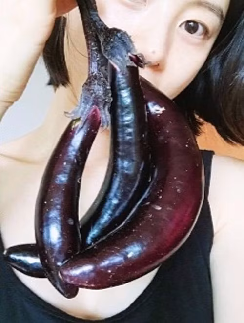 Cà tím. Ảnh: Instagram.