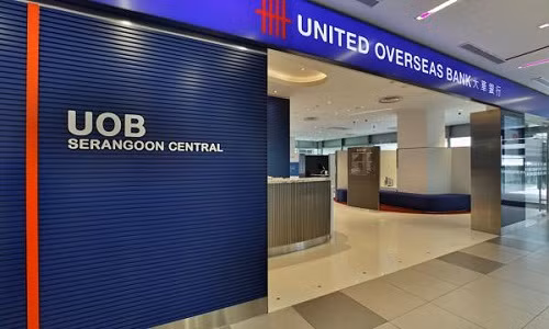 Tại Singapore, UOB là Ngân hàng dẫn đầu thị trường trong lĩnh vực thẻ tín dụng và cho vay mua nhà cá nhân. Ngoài ra, UOB cũng là một đối tác chính trong tài trợ cho vay cho các doanh nghiệp vừa và nhỏ. Ảnh: Asian Banking &amp; Finance.
