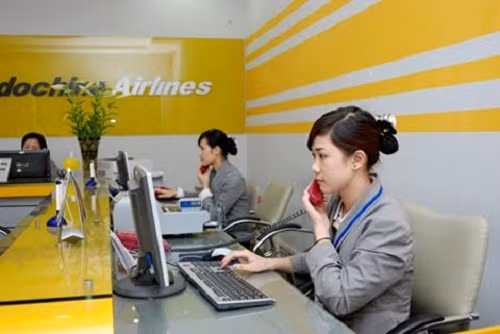 Được thành lập vào tháng 5/2008 với vốn điều lệ 200 tỷ đồng nhưng chỉ một năm sau đó, Indochina Airlines lún sâu vào khủng hoảng do suy thoái kinh tế. Đến cuối năm 2011, Indochina Airlines ngừng cất cánh. Ảnh: VTV.