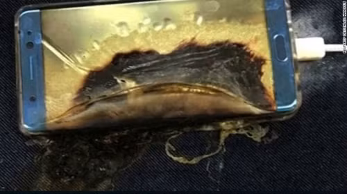 Năm 2016, Samsung phải ra quyết định ngừng sản xuất Galaxy Note 7 do hàng loạt sự cố về cháy nổ. Không chỉ ngừng kinh doanh Note 7 trên toàn cầu, Samsung còn hoàn tiền cho khách hàng. Một trong những sự cố nghiêm trọng nhất lịch sử Samsung này cũng gây ảnh hưởng không nhỏ tới khách hàng Việt Nam.
