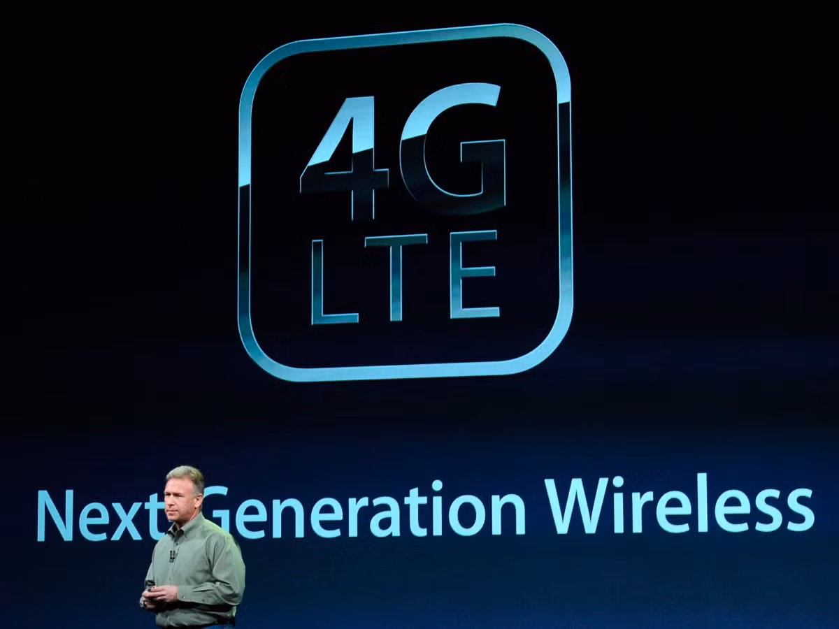 Chúng ta đã quen với 4G nhưng thuật ngữ này mới chỉ tồn tại khoảng 7 năm gần đây. Công nghệ mạng mới cho phép duyệt Internet di động nhanh hơn, tốt hơn so với 3G.