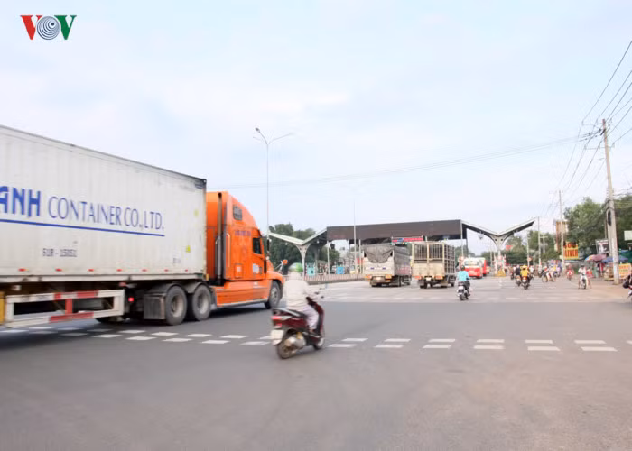 Trạm thu phí đường tránh Biên Hòa nhưng nằm trên Quốc lộ 1 gây tranh cãi.