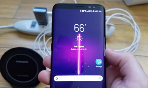 Vai mau Galaxy S8 dinh loi khong the sac khong day