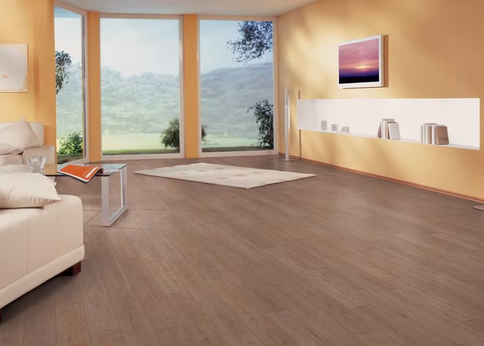 Giá của sản phẩm phần nào thể hiện chất lượng của nó. Thông thường, giá sản phầm tương đương với chất lượng. Sàn cao cấp sẽ có giá cao hơn sàn gỗ kém chất lượng. Ảnh: sangocongnghiepcaocap.