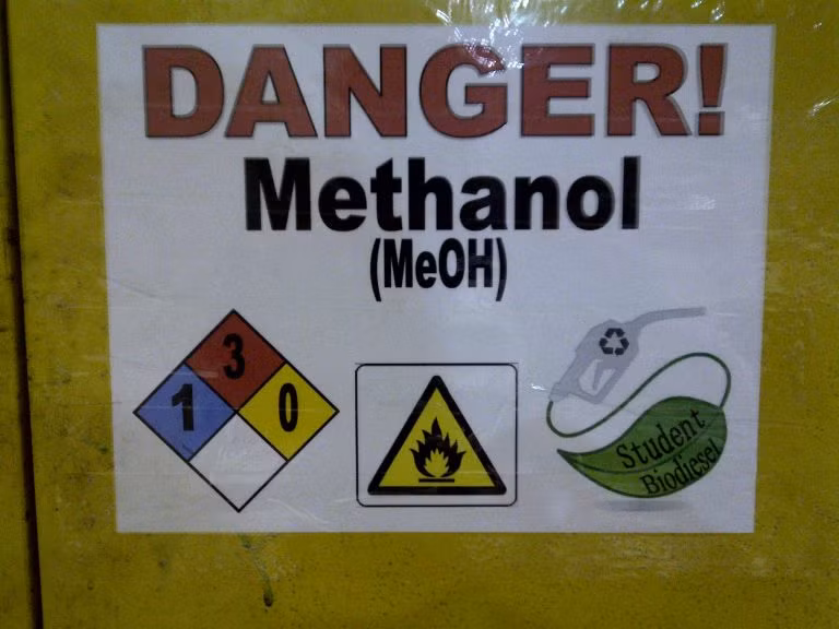 Kết quả này khiến nhiều người sợ hãi. Một cuộc điều tra đã được bắt đầu và những manh mối khác xuất hiện. Một loạt các vết mũi kim trên cả hai cánh tay của Rodney được phát hiện.