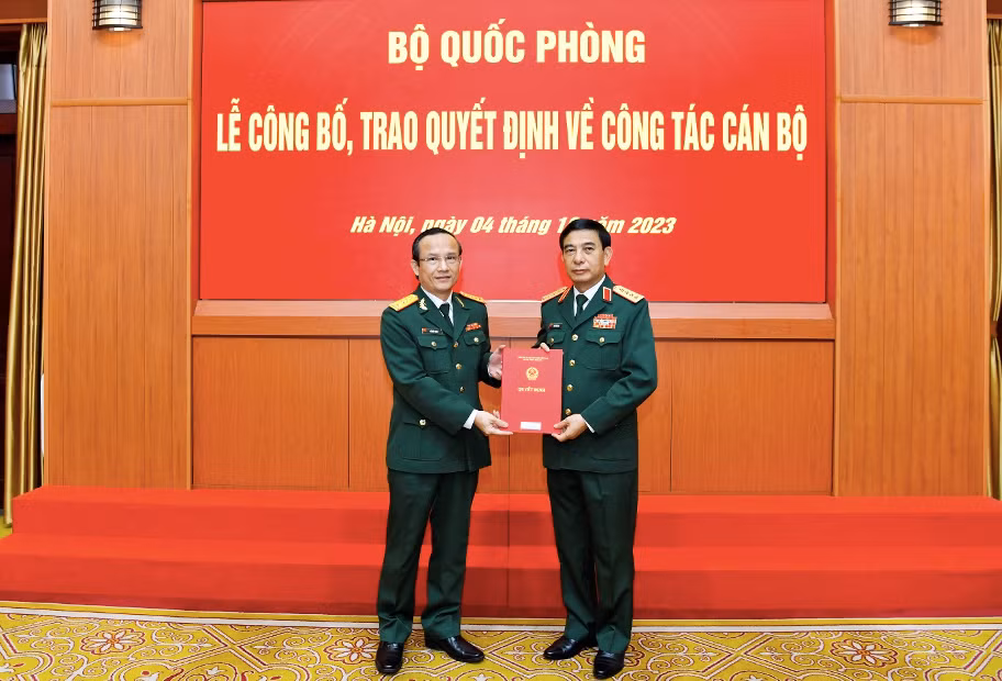 Benh vien Trung uong Quan doi 108 co tan Giam doc