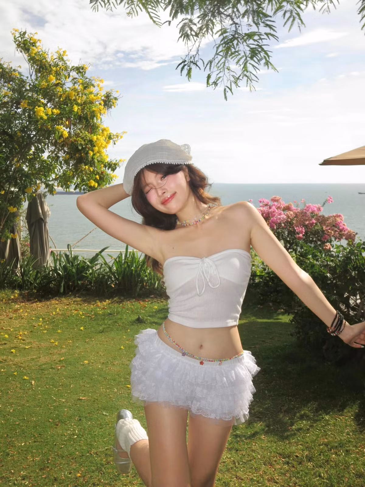 Cô cũng là hình mẫu của một nàng WAGs hiện đại, vừa xinh đẹp lại vừa độc lập, tự tin và có phong cách riêng.