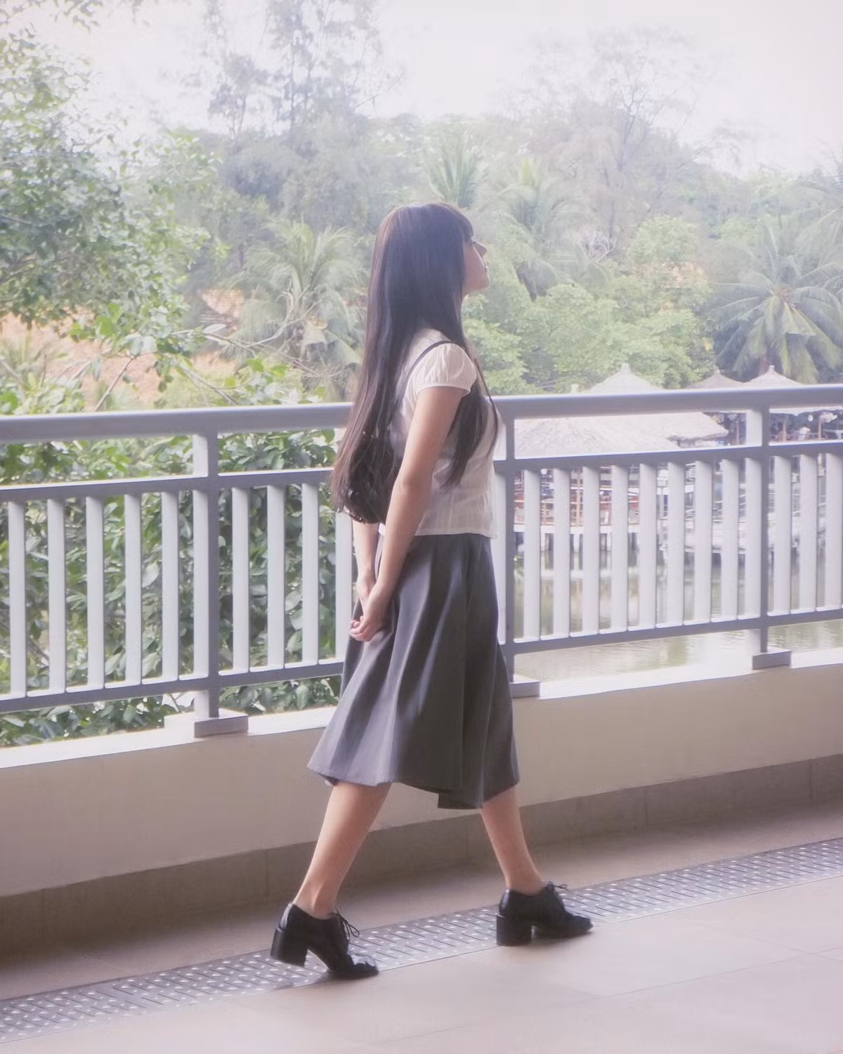 Biểu cảm tự nhiên, trong trẻo cùng những pha diễn tinh nghịch của cô đã nhanh chóng chiếm trọn cảm tình người hâm mộ